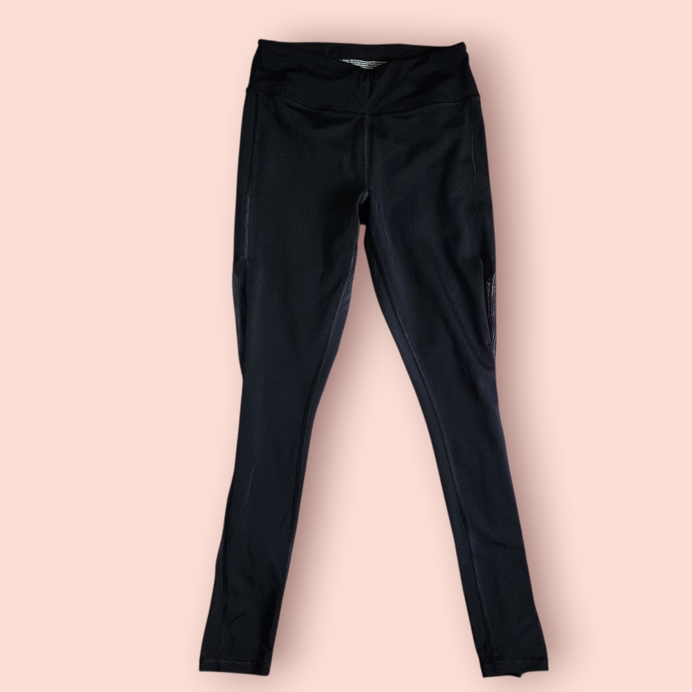 Black Victoria's Secret Sport Capri Leggings Yoga Pants W/ Mesh Accents